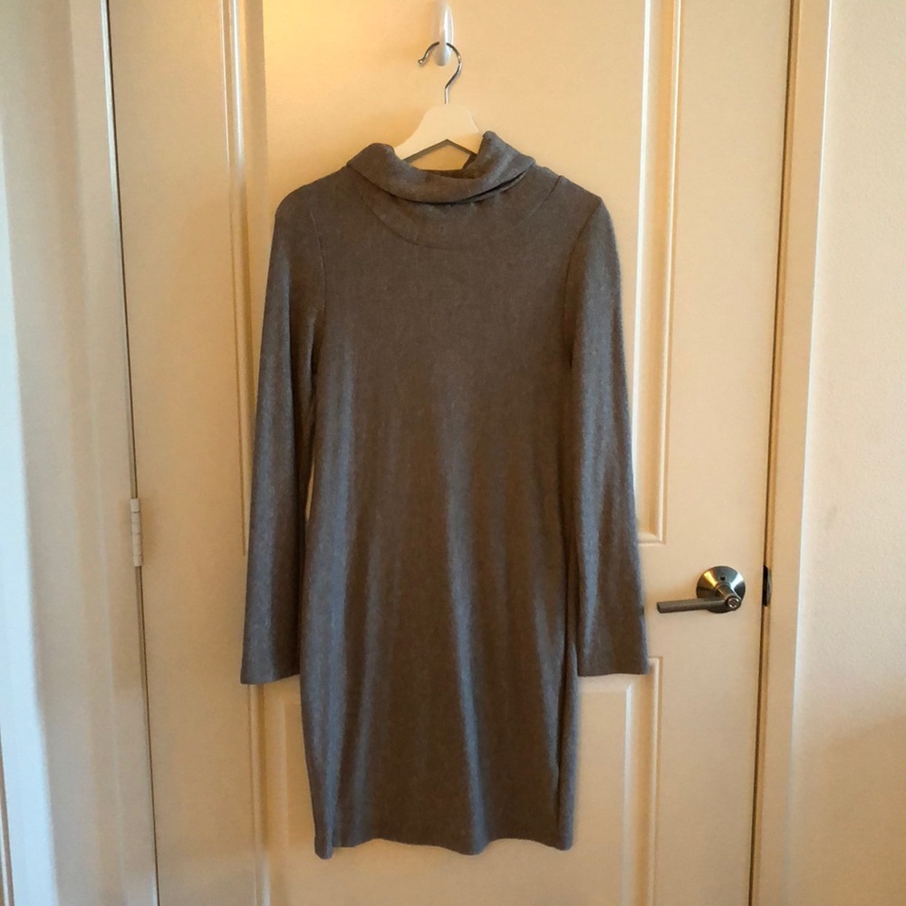 Everly turtleneck grey dress